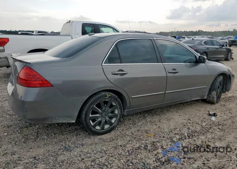 2006 Honda Accord Ex z USA, uszkodzony, nr VIN 1HGCM66506A052160